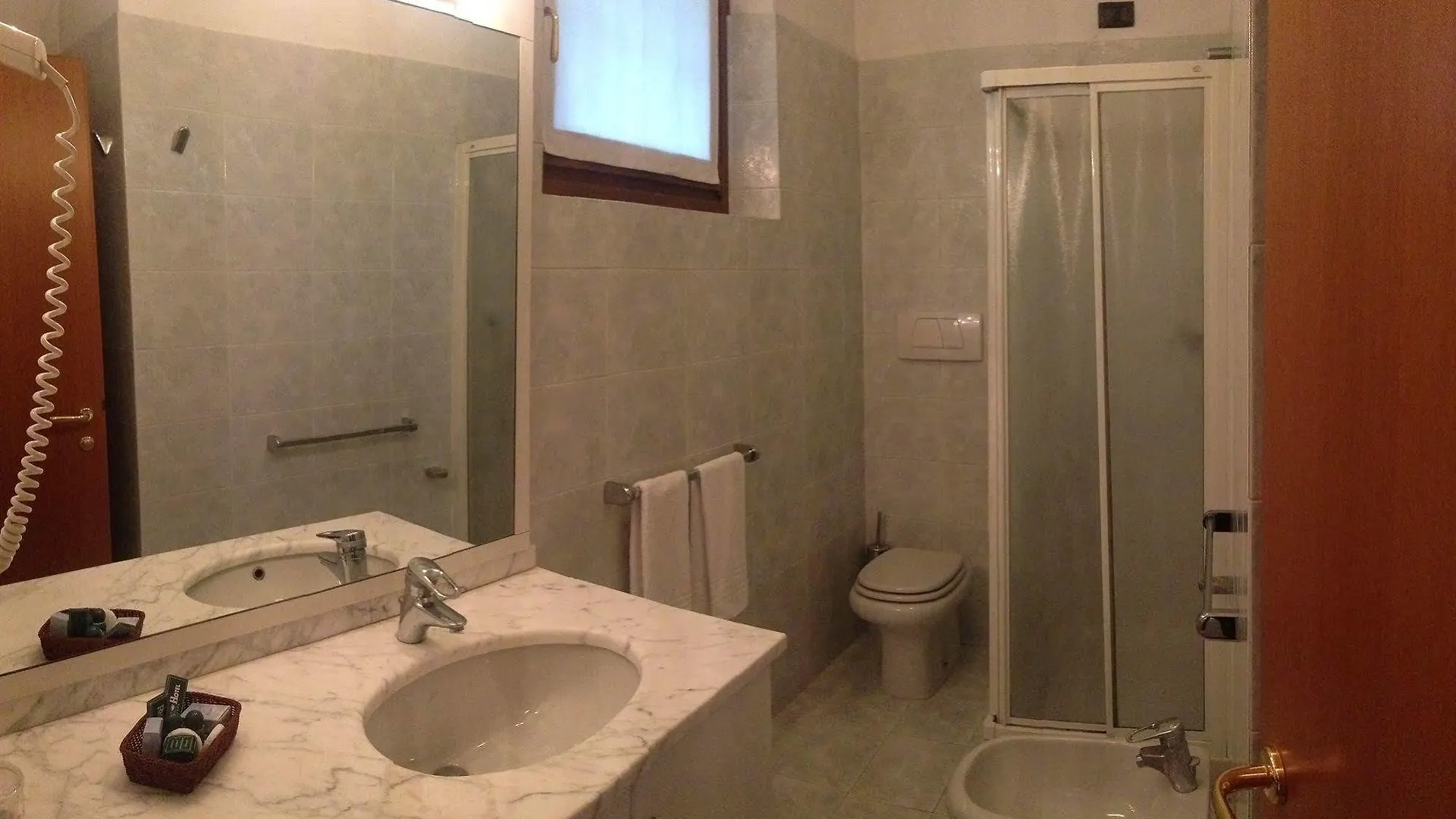 Rege Residence Milano Linate 0*, Milan